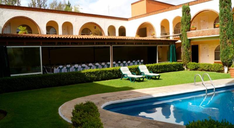 Hotel & Suites Villa del Sol