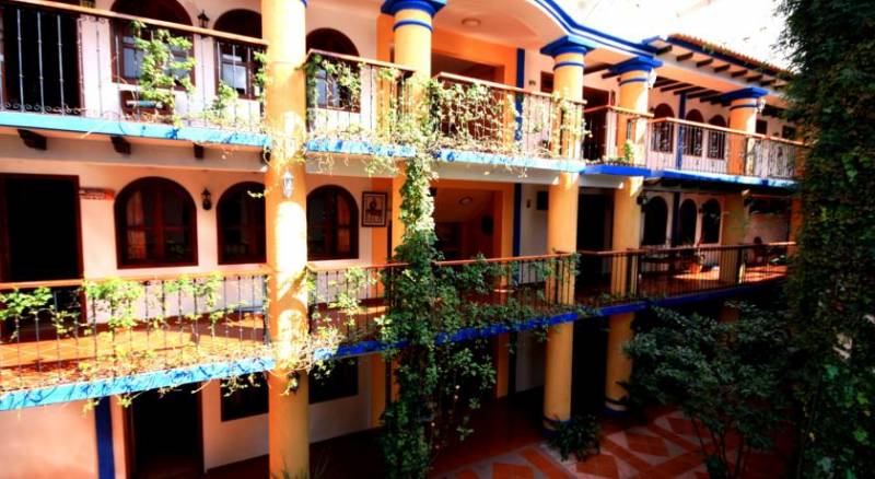 Hotel Jardines Del Carmen