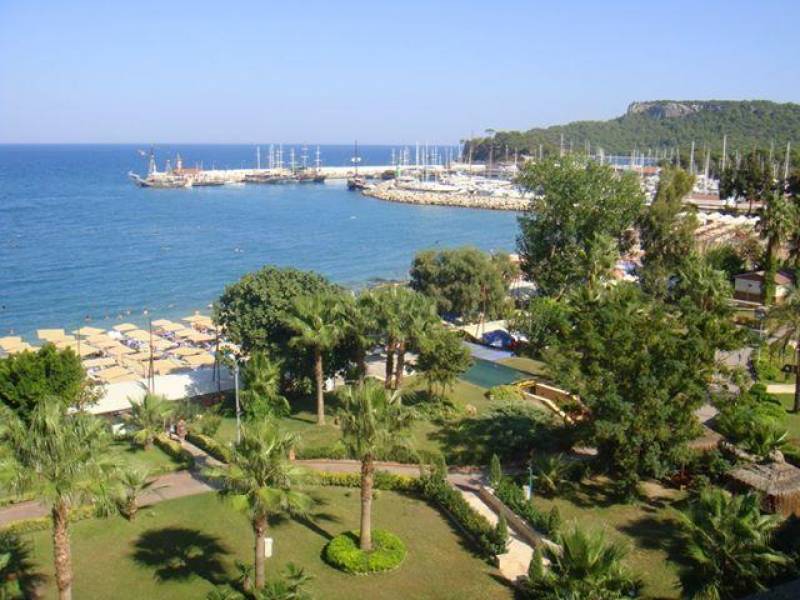 L'ancora Beach Hotel