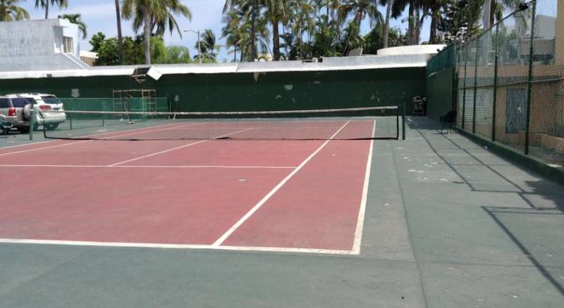 Margaritas Hotel and Tennis Club