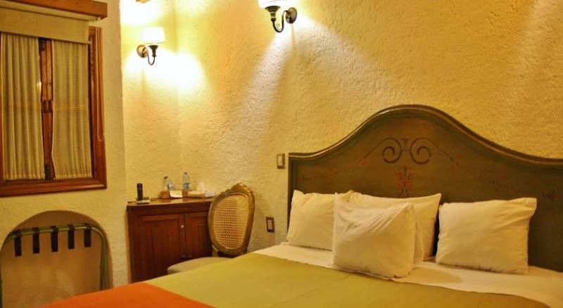 Meson de la Merced Hotel & Suites