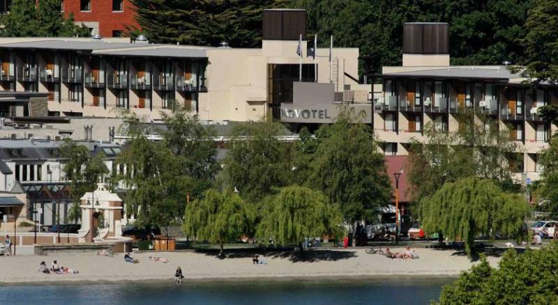 Novotel Queenstown Lakeside