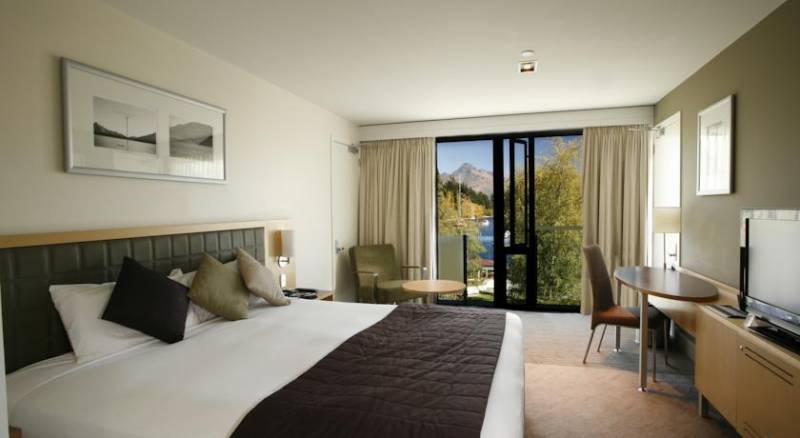 Novotel Queenstown Lakeside