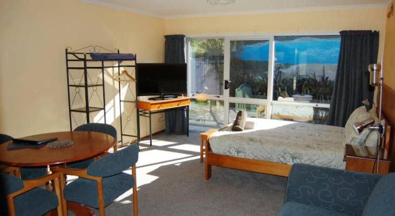 Queenstown Holiday Park & Motels Creeksyde