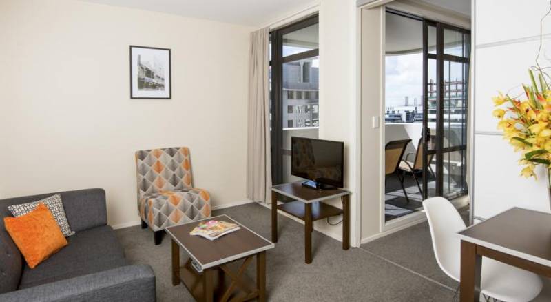 Quest on Queen Serviced Apartments