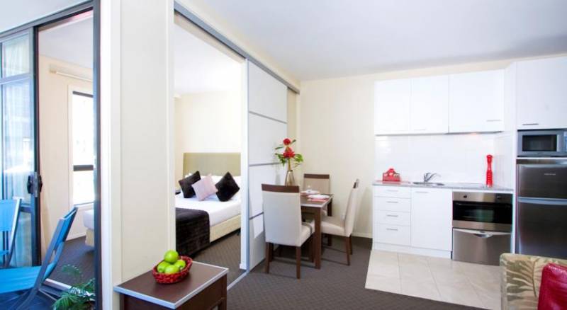 Quest on Queen Serviced Apartments