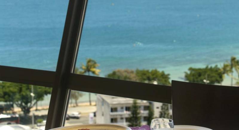 Ramada Hotel and Suites Noumea