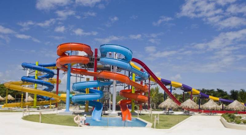 Sirenis Punta Cana Resort Casino & Aquagames