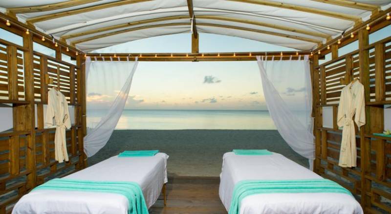 The Westin Grand Cayman Seven Mile Beach Resort & Spa
