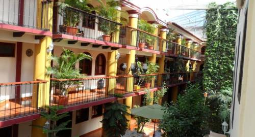 Hotel Jardines Del Carmen