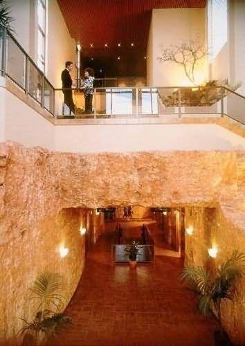 Desert Cave Hotel