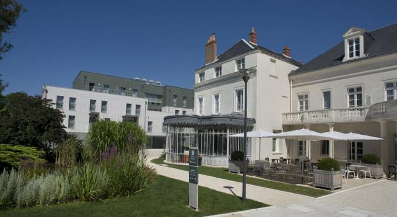 Clarion Hotel Château Belmont Tours