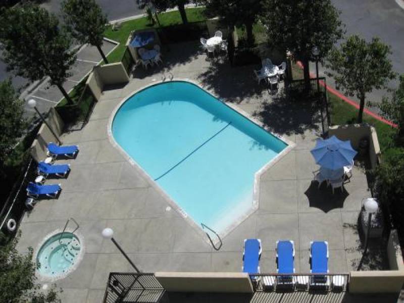 Clarion Hotel Bakersfield