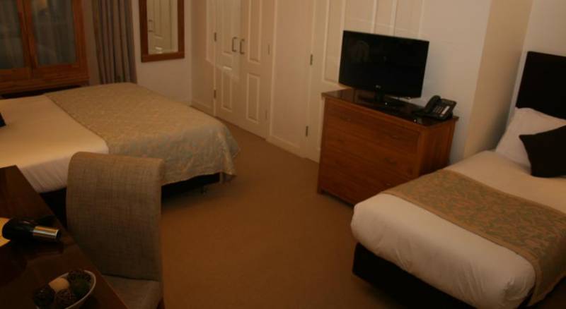 Inverness City Suites