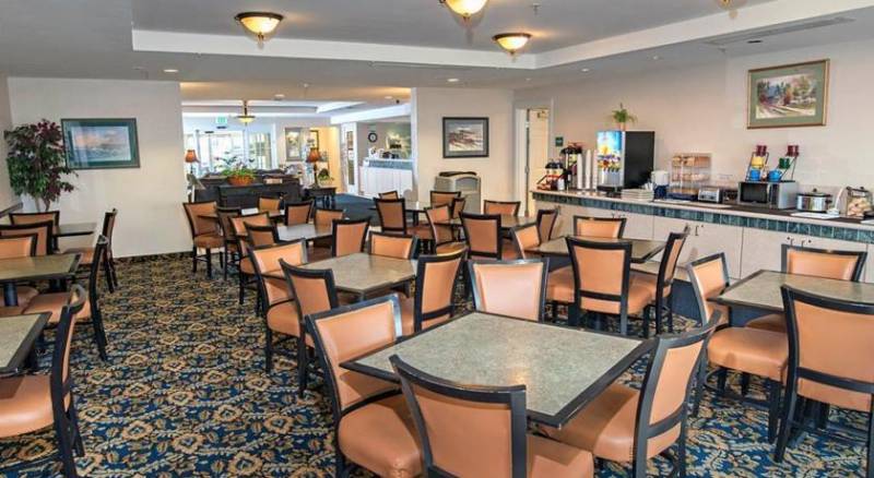 Lexington Inn & Suites