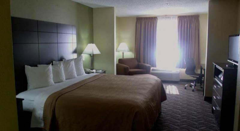 Quality Suites Baton Rouge