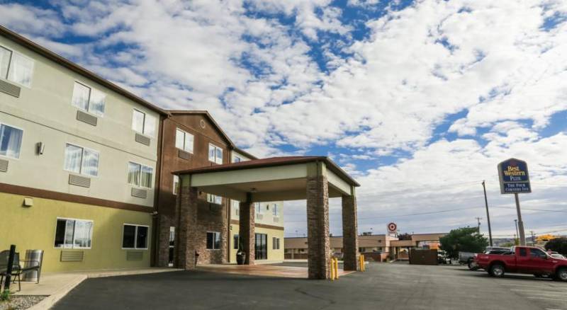 Best Western Plus the Four Corners Inn