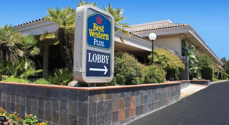 Best Western Village Inn