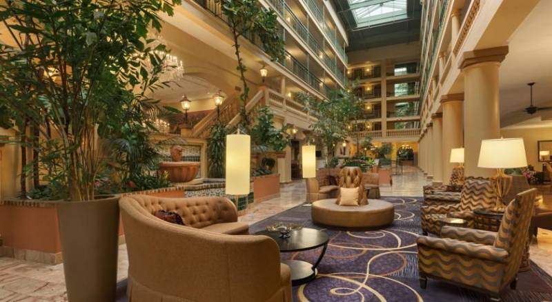 Embassy Suites Los Angeles - International Airport South