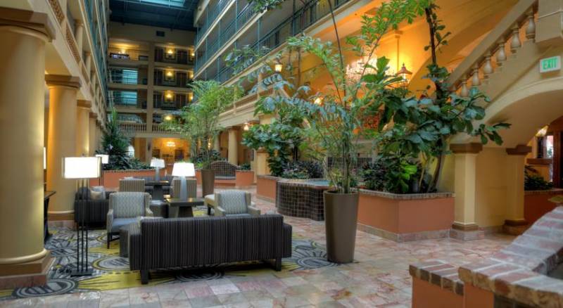 Embassy Suites Los Angeles - International Airport South