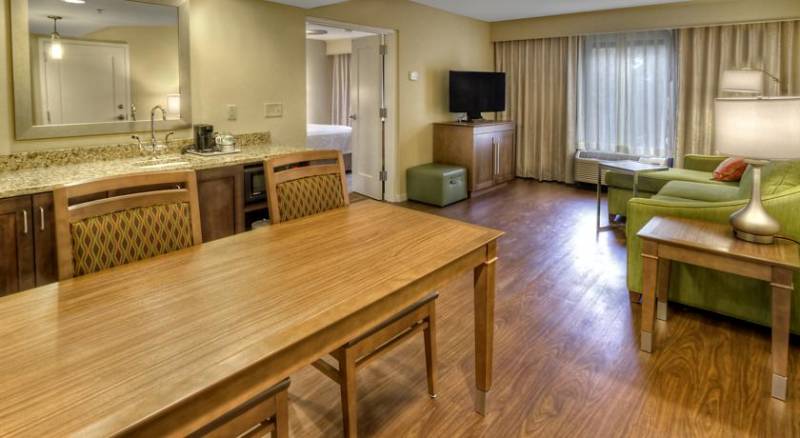 Hampton Inn and Suites Asheville-I-26