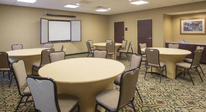 Hampton Inn & Suites Dothan