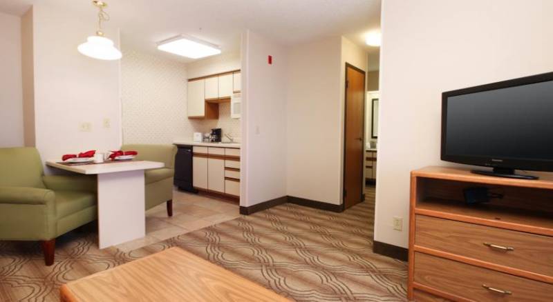 Hampton Inn & Suites Fort Wayne-North