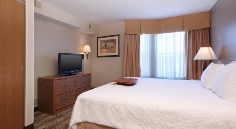 Hampton Inn & Suites Fort Wayne-North