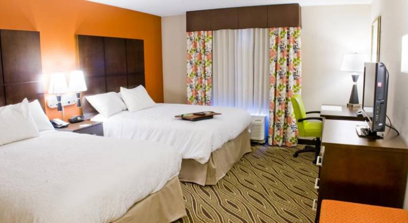 Hampton Inn Evansville Airport