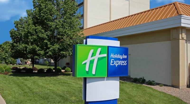 Holiday Inn Express Charleston-Civic Center