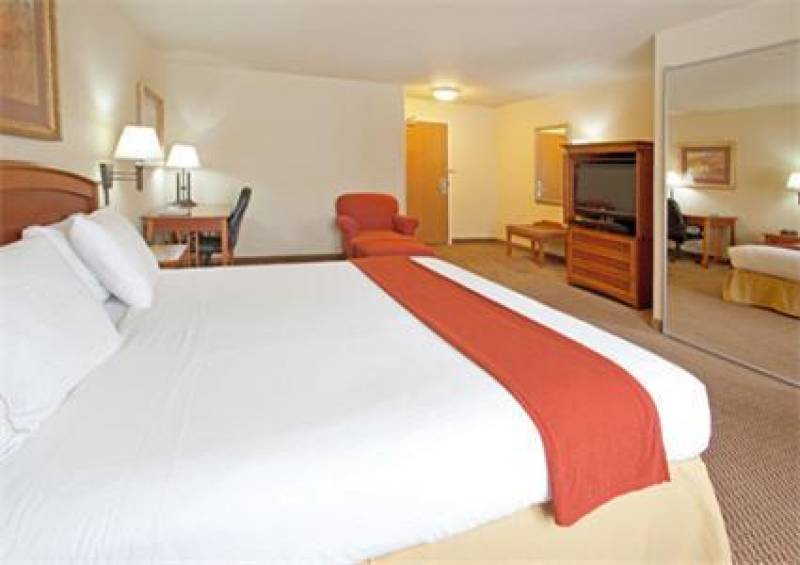 Holiday Inn Express Hotel & Suites Cedar City