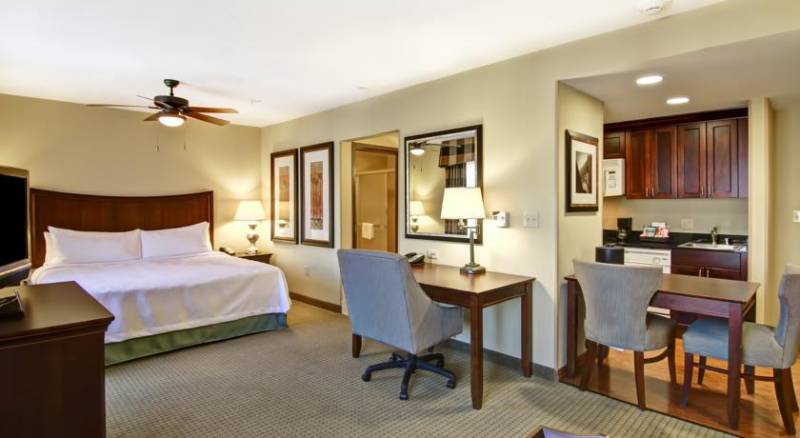 Homewood Suites by Hilton Fresno