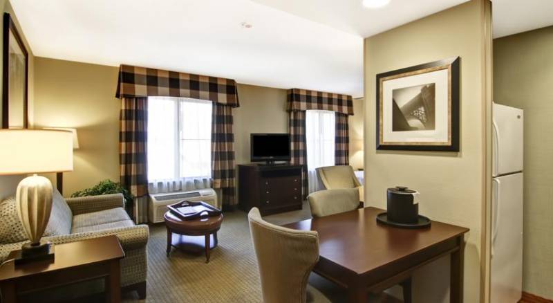 Homewood Suites by Hilton Fresno