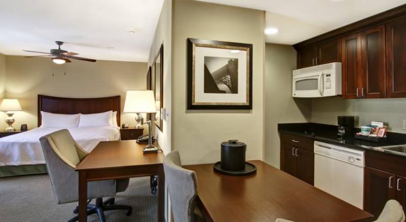 Homewood Suites by Hilton Fresno