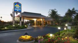 Best Western Plus South Coast Inn