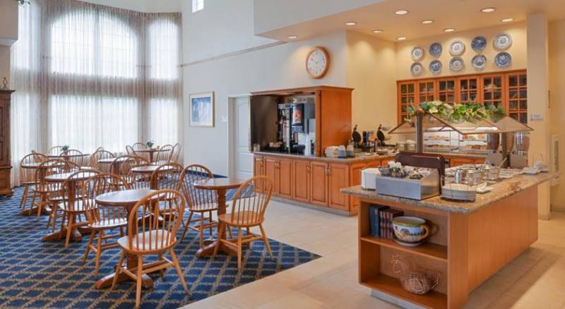 Best Western Plus A Wayfarer's Inn & Suites