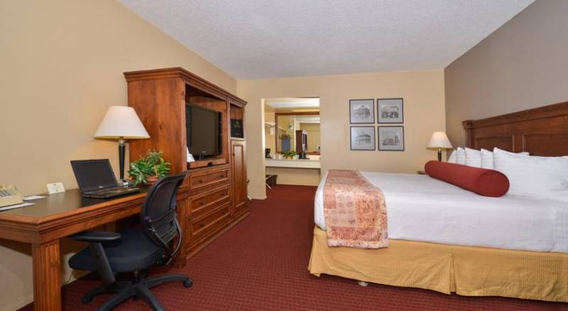 Best Western Plus King's Inn and Suites