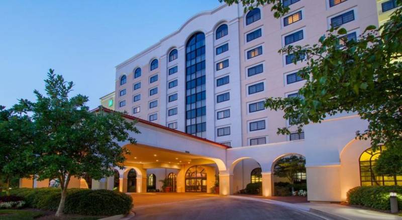 Embassy Suites Greenville Golf Resort & Conference Center