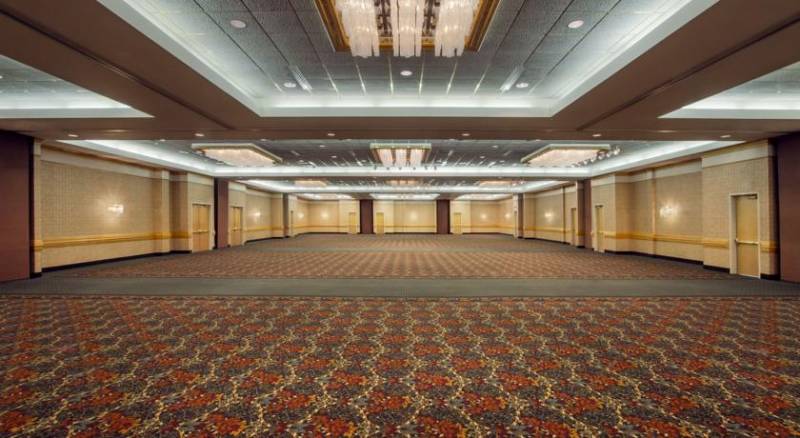 Embassy Suites Greenville Golf Resort & Conference Center