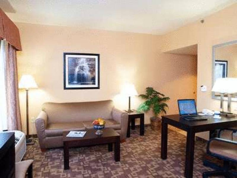 Hampton Inn & Suites-Knoxville/North I-75