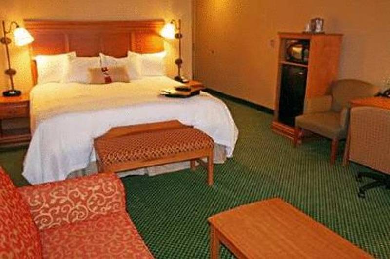 Hampton Inn Hays-North of I-70