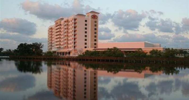 Hilton St. Petersburg Carillon Park