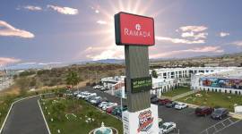 Ramada Kingman