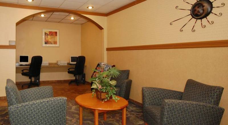 Comfort Inn & Suites Omaha