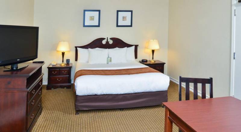 Comfort Inn Monterey by the Sea