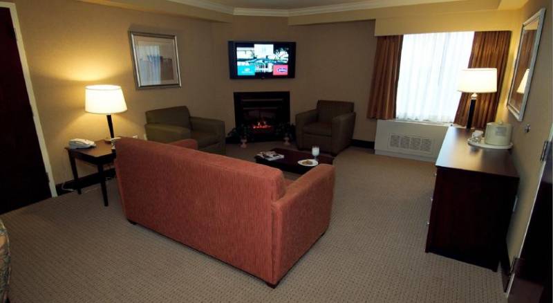 DoubleTree by Hilton Pittsburgh Airport