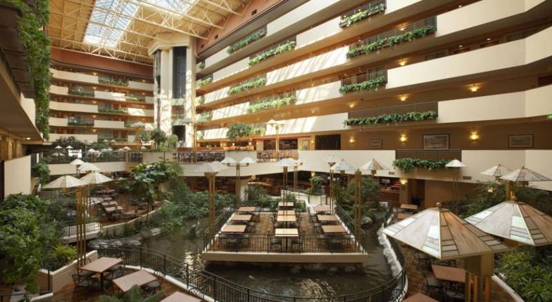 Embassy Suites Omaha - Downtown/Old Market