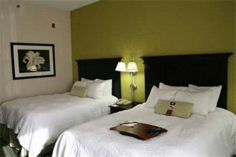 Hampton Inn & Suites Cleveland-Airport Middleburg Heights