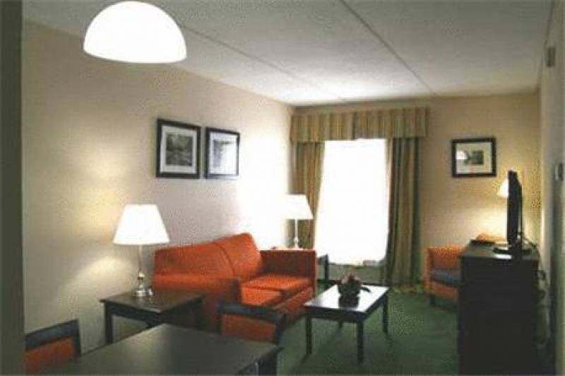 Hampton Inn & Suites Cleveland-Airport Middleburg Heights