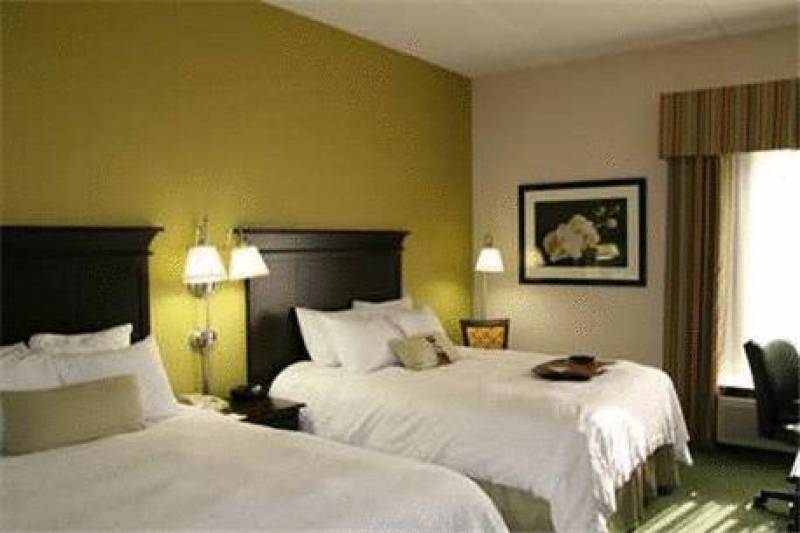 Hampton Inn & Suites Cleveland-Airport Middleburg Heights